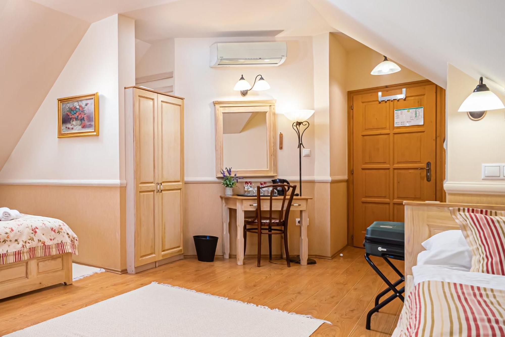 Hotel Rigotanya Relax & Wellness Panzio Buekfuerdo Exteriér fotografie
